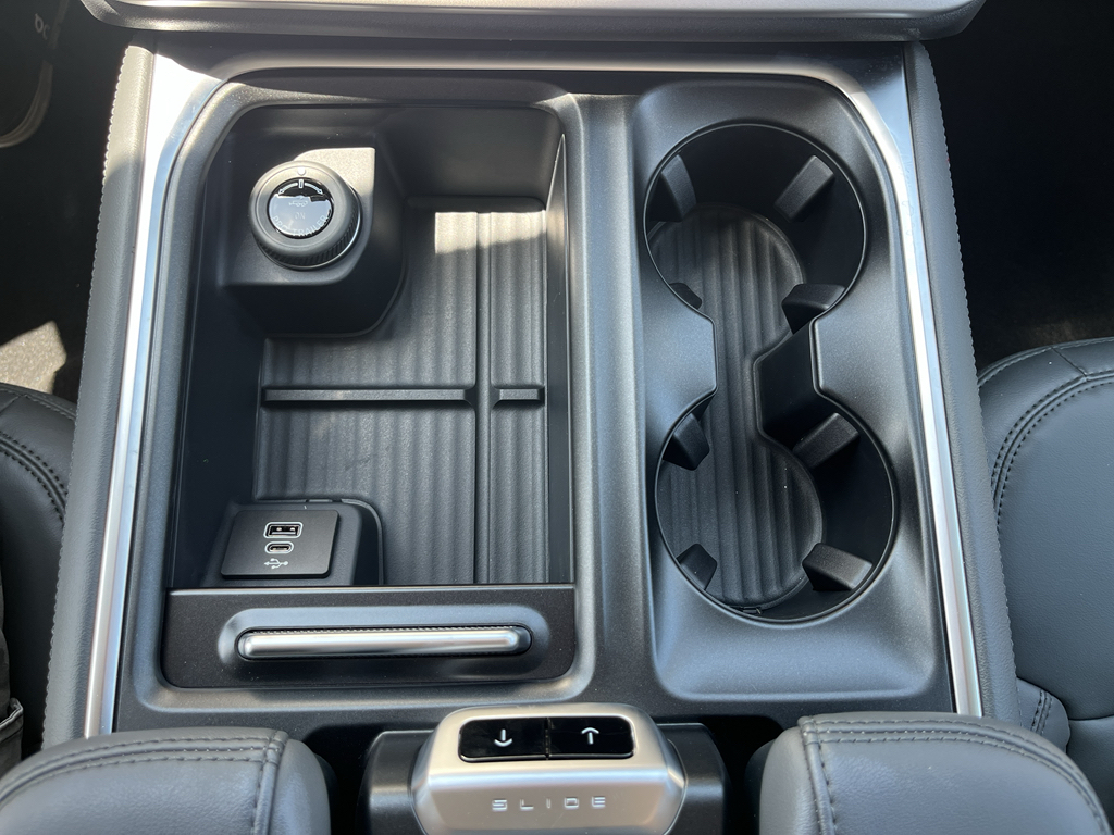2026 Ford Expedition representative vehicle photo