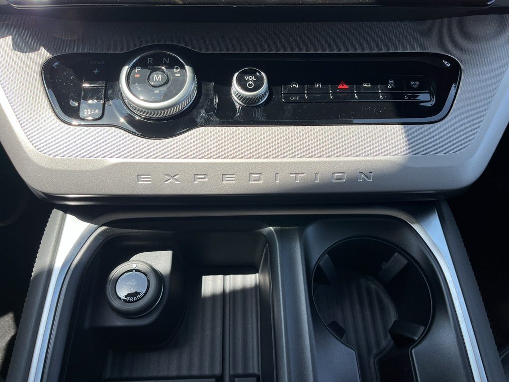 2026 Ford Expedition representative vehicle photo