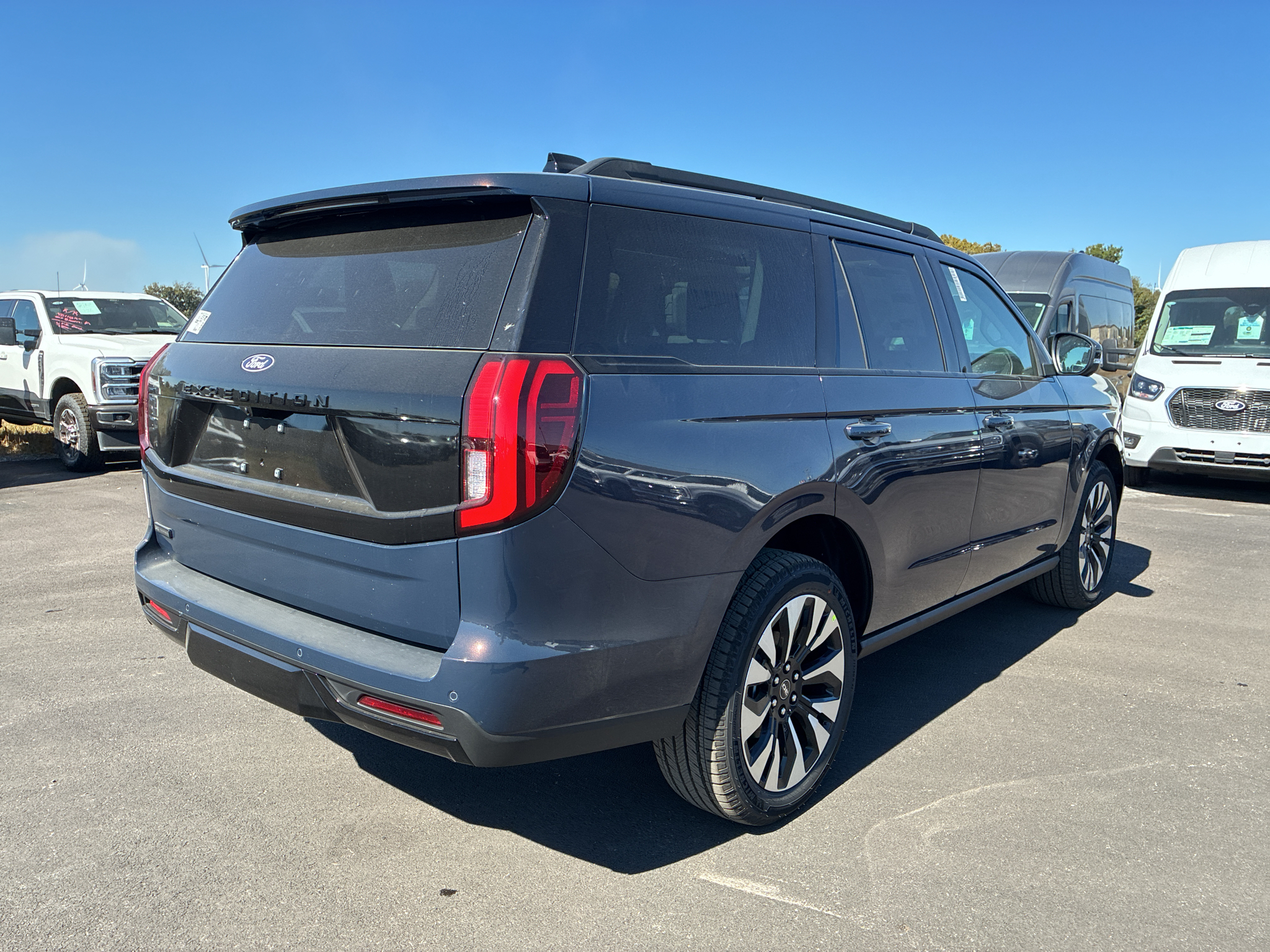 2027 Ford Expedition Platinum photo 5