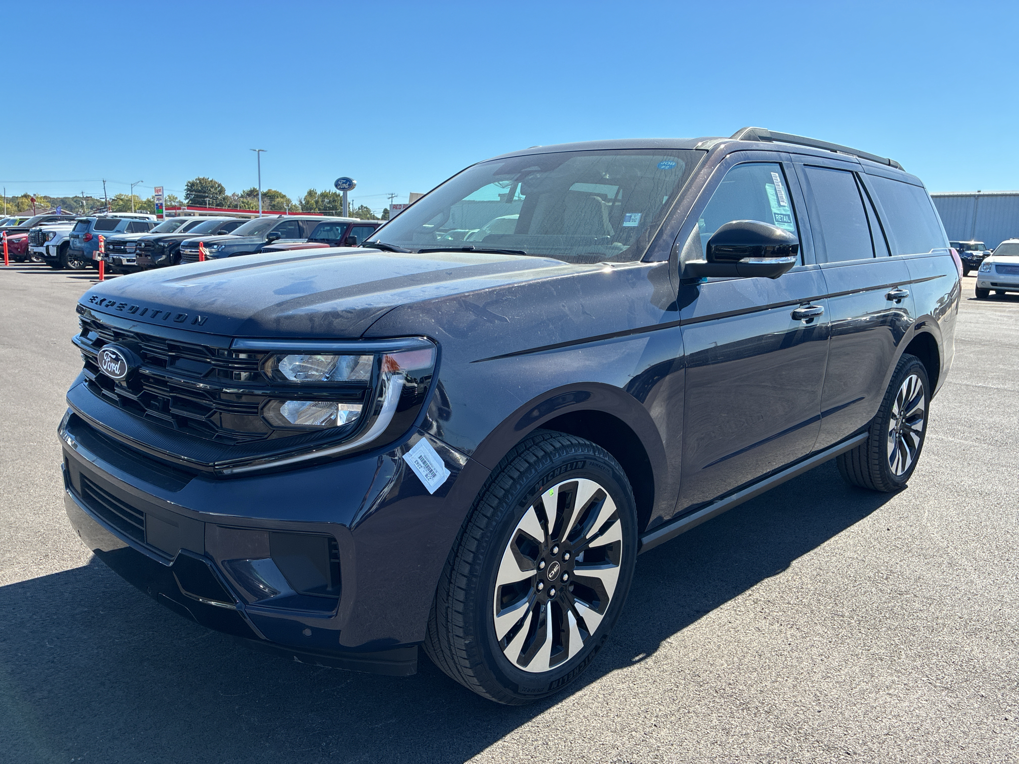 2027 Ford Expedition Platinum photo 1