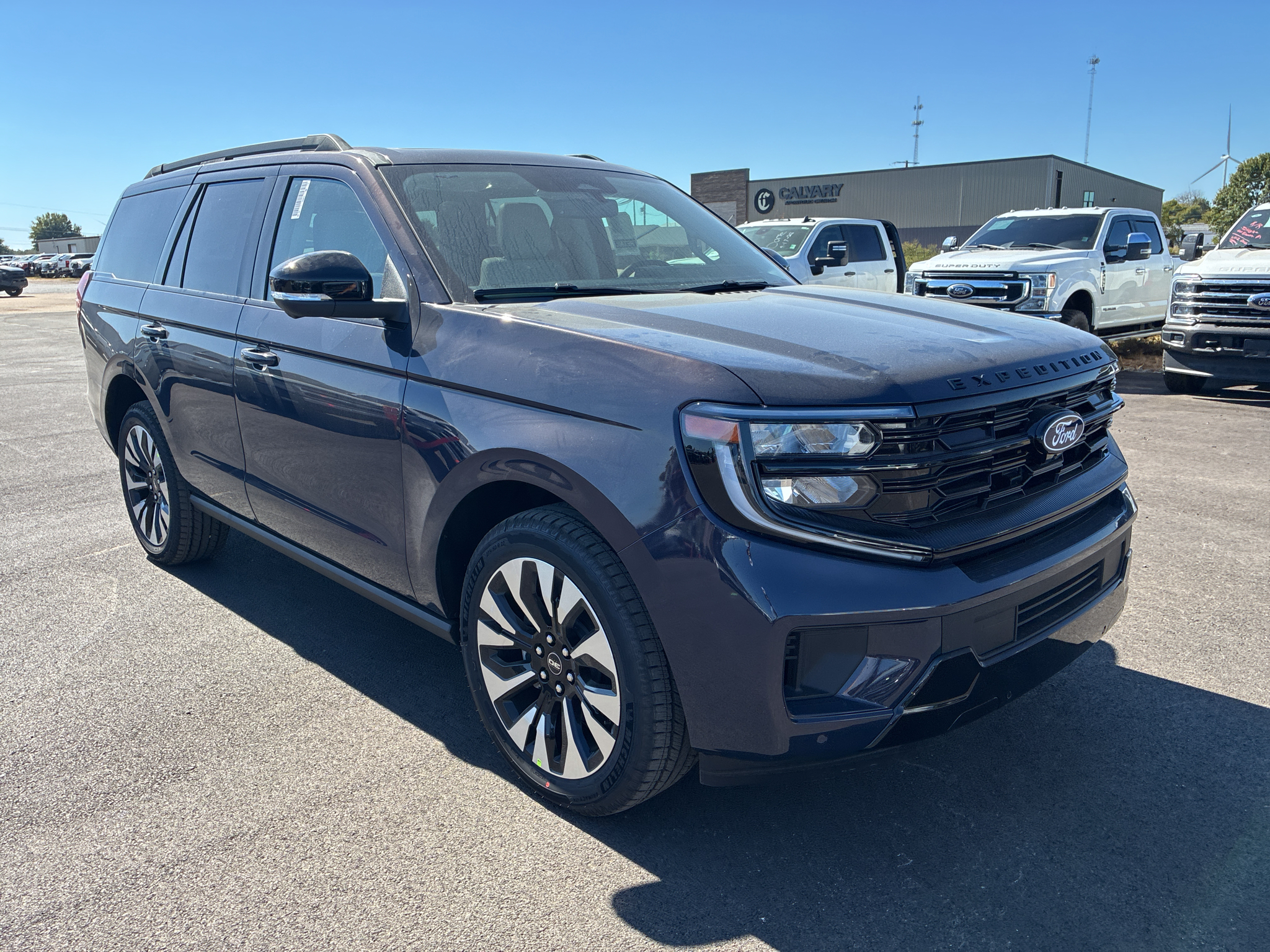 2027 Ford Expedition Platinum photo 3