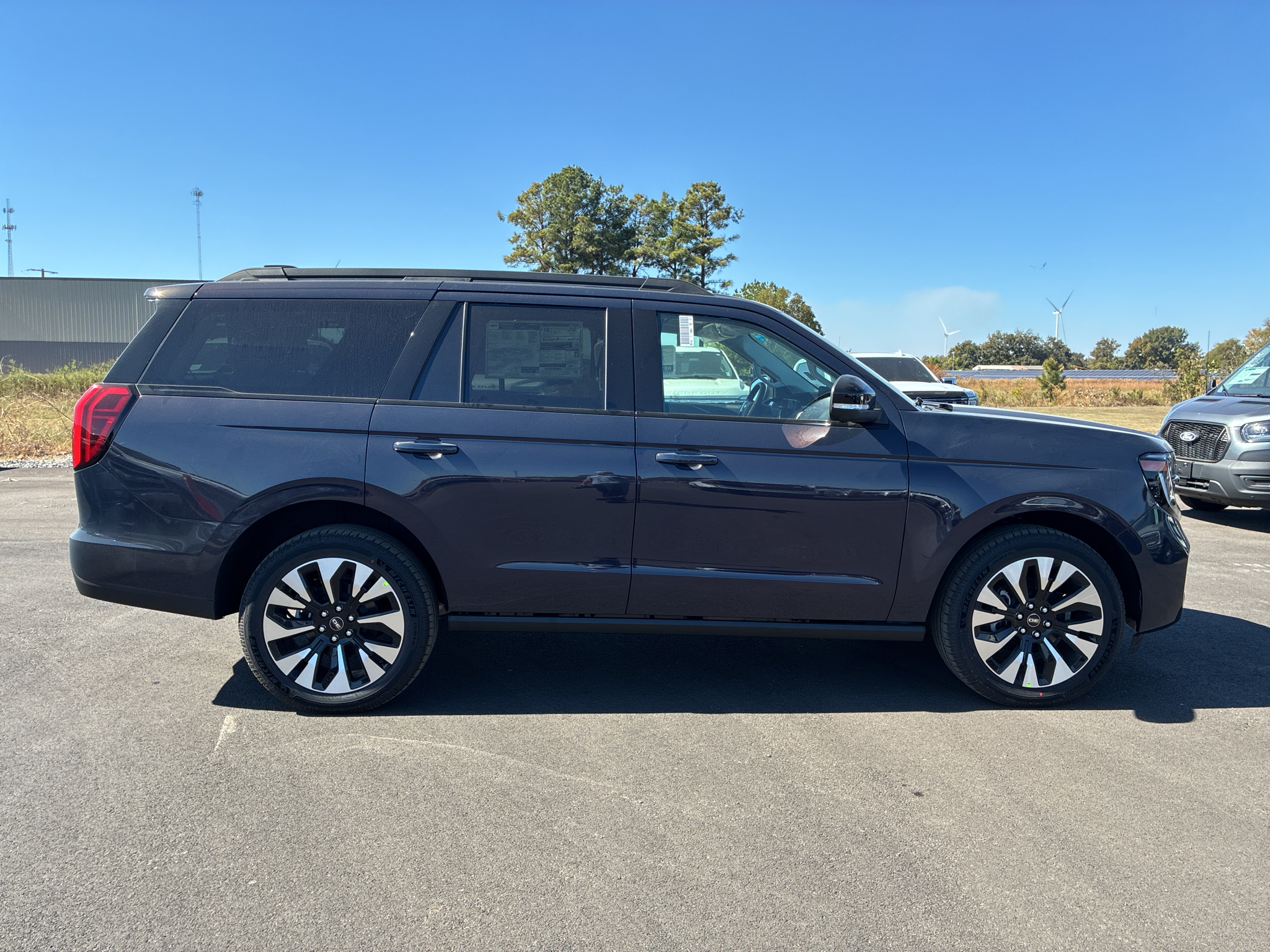 2027 Ford Expedition Platinum photo 4