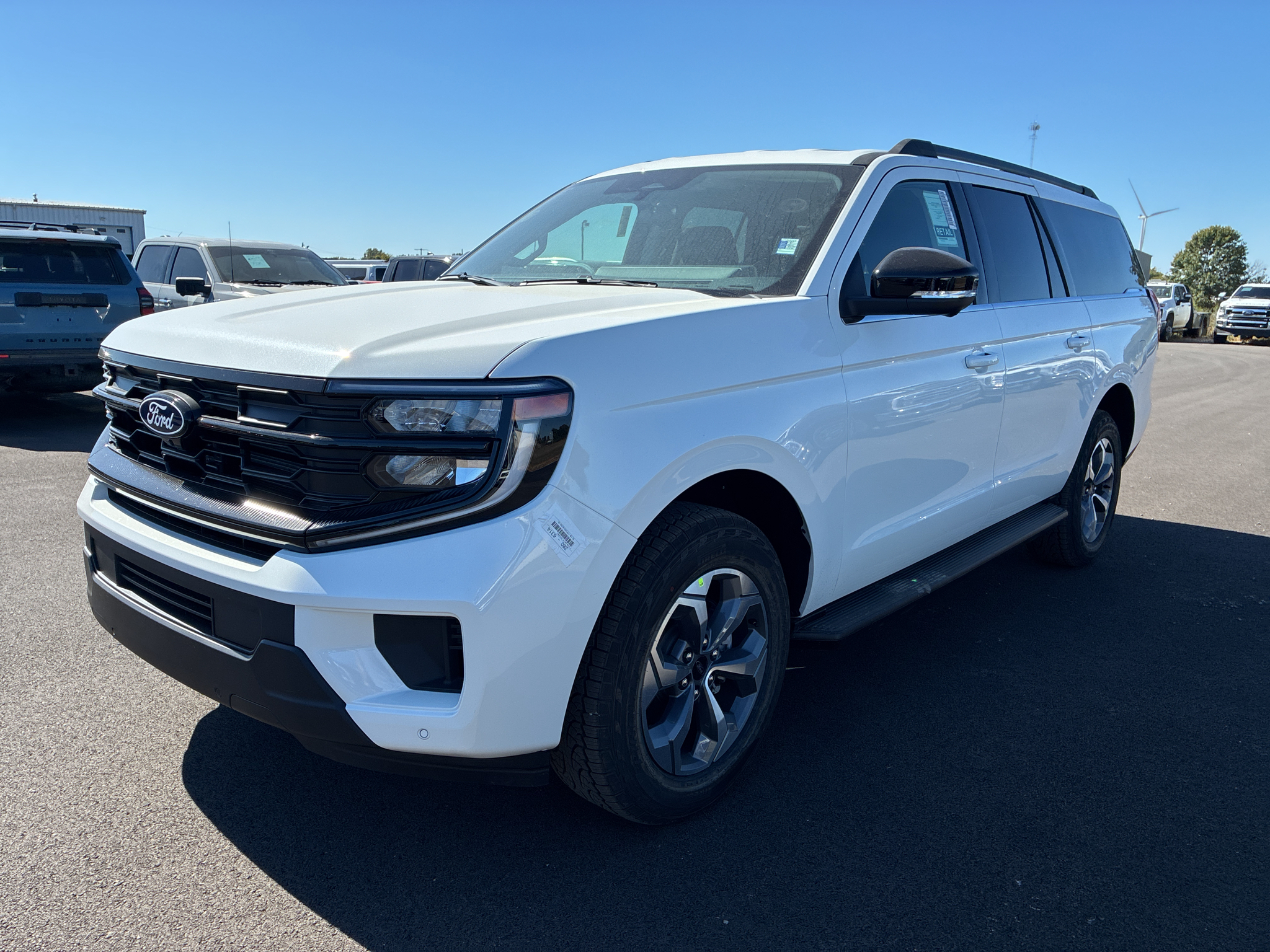 2027 Ford Expedition MAX Active photo 1
