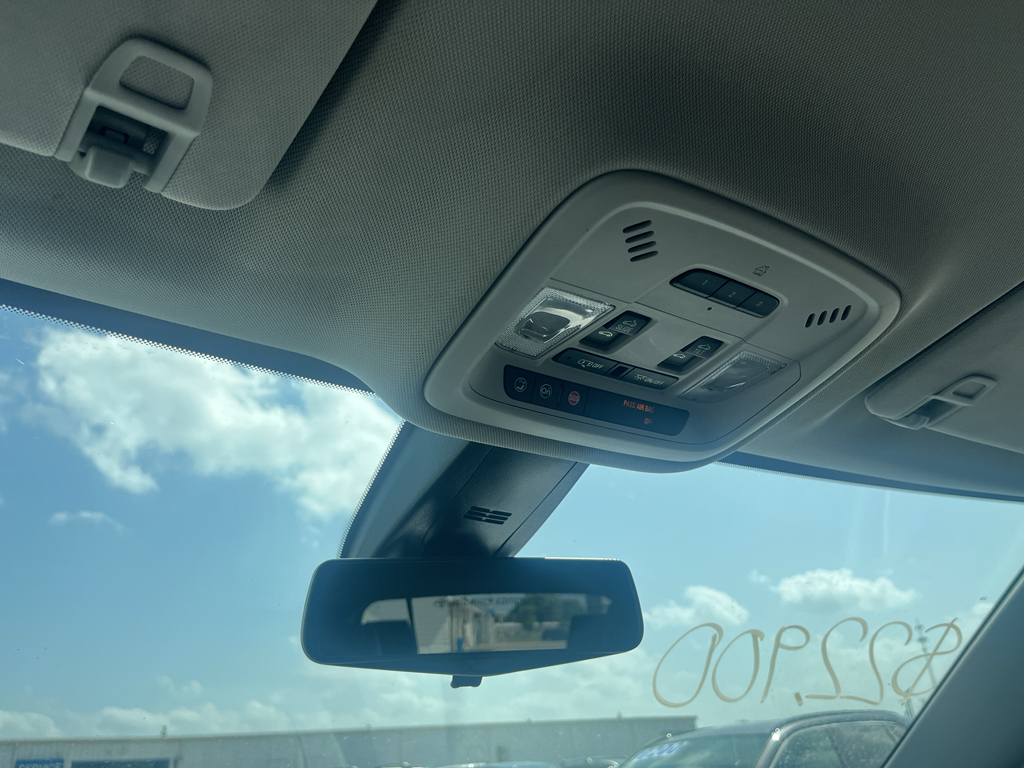 2020 Chevrolet Traverse representative vehicle photo