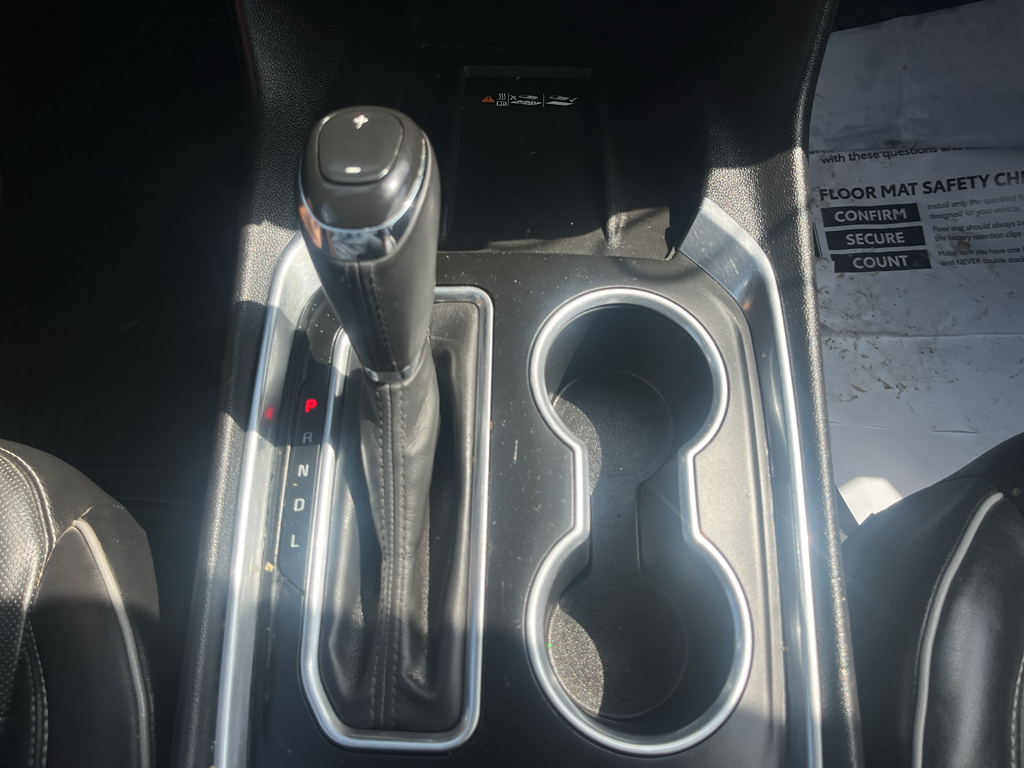 2020 Chevrolet Traverse representative vehicle photo