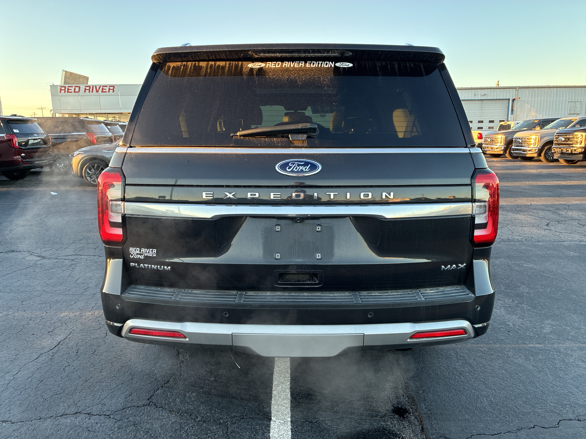 2022 Ford Expedition MAX Platinum photo 6