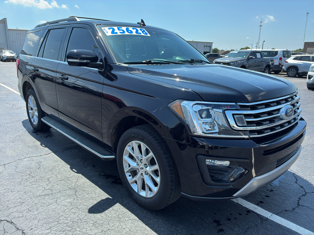 2021 Ford Expedition XLT photo 3