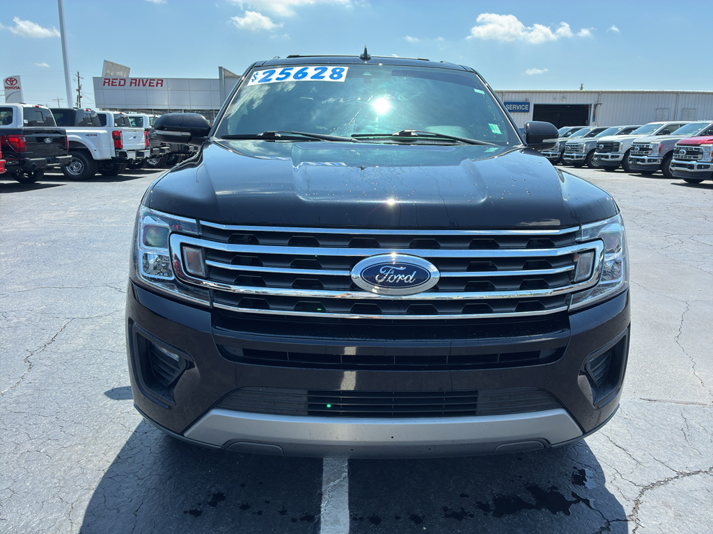 2021 Ford Expedition XLT photo 2