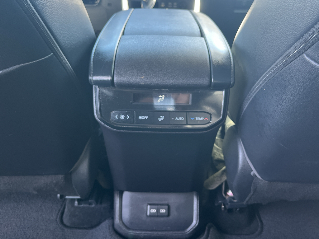 2023 Toyota Highlander representative vehicle photo