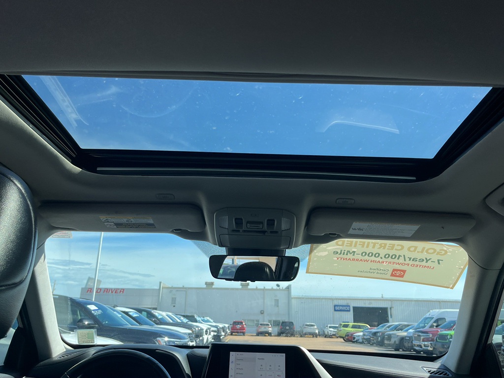 2023 Toyota Highlander representative vehicle photo