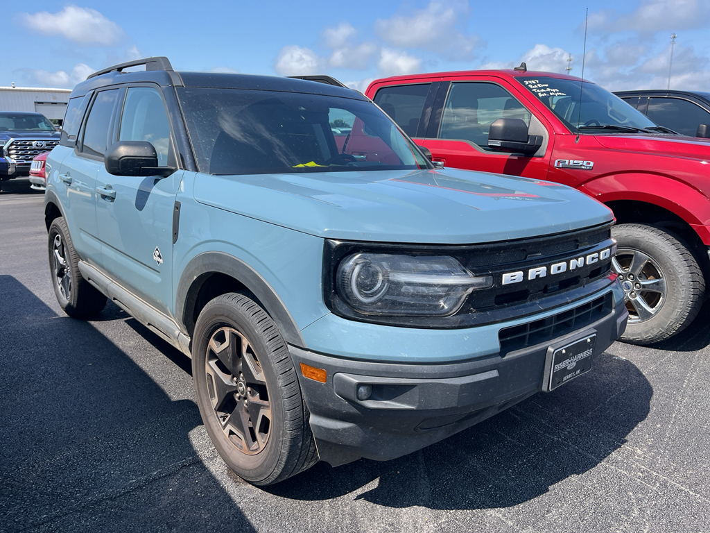 2021 Ford Bronco Sport Outer Banks photo 2