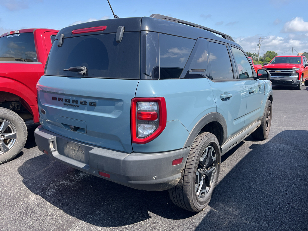 2021 Ford Bronco Sport Outer Banks photo 3