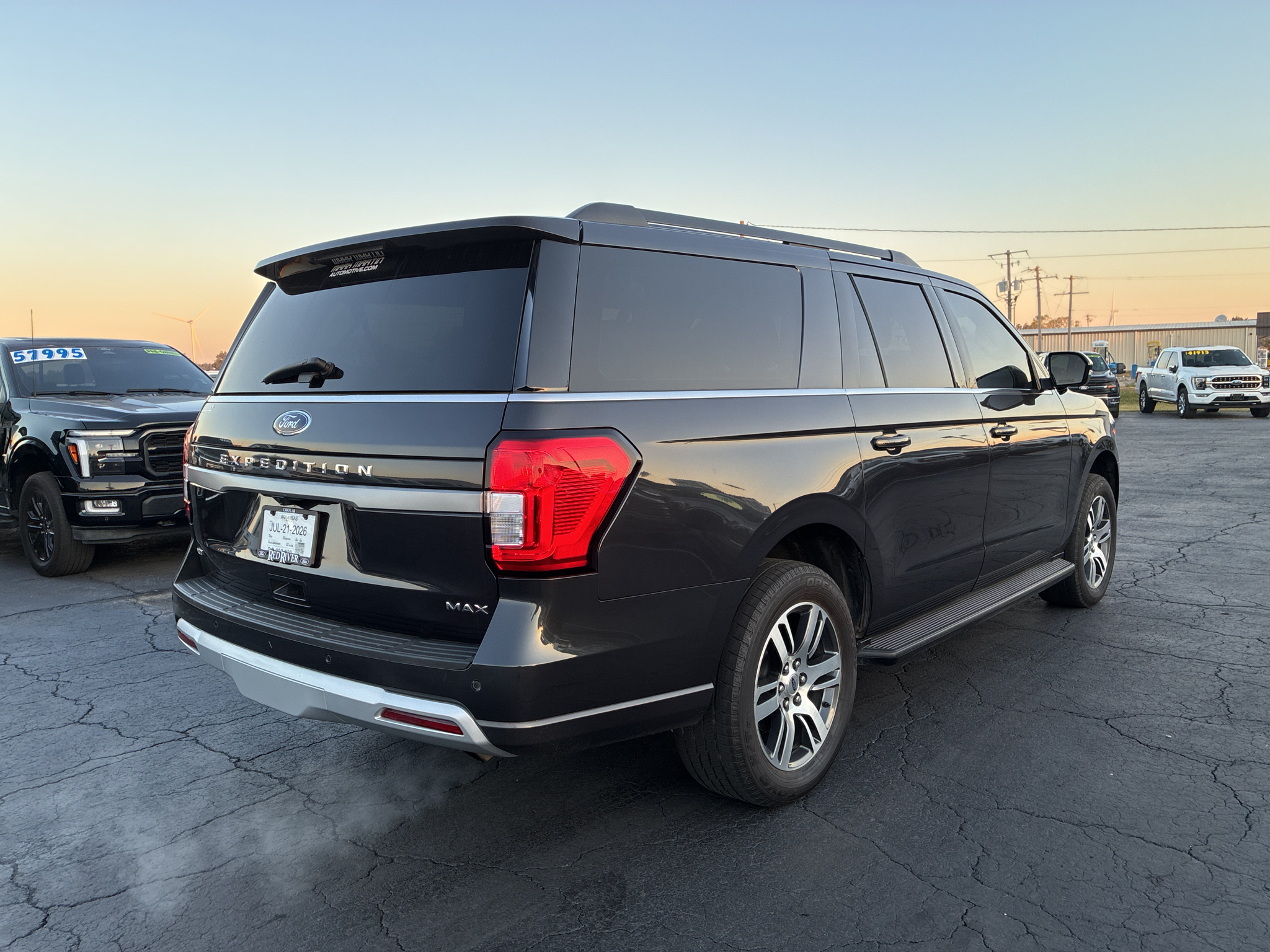 2024 Ford Expedition MAX XLT photo 5