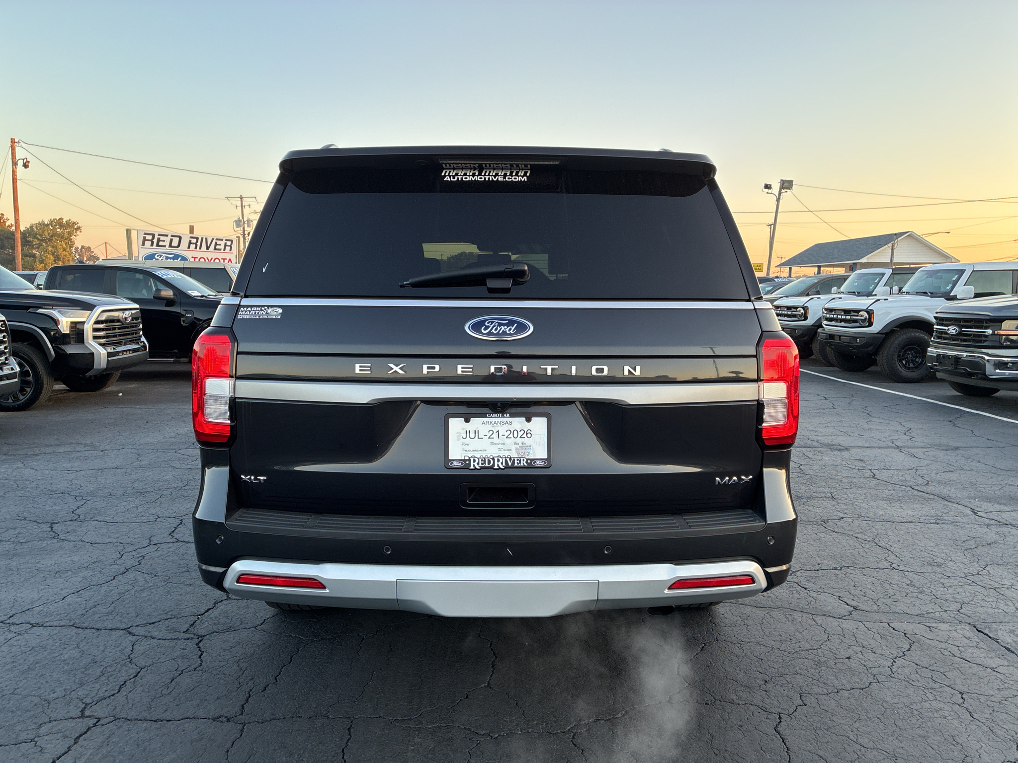 2024 Ford Expedition MAX XLT photo 6