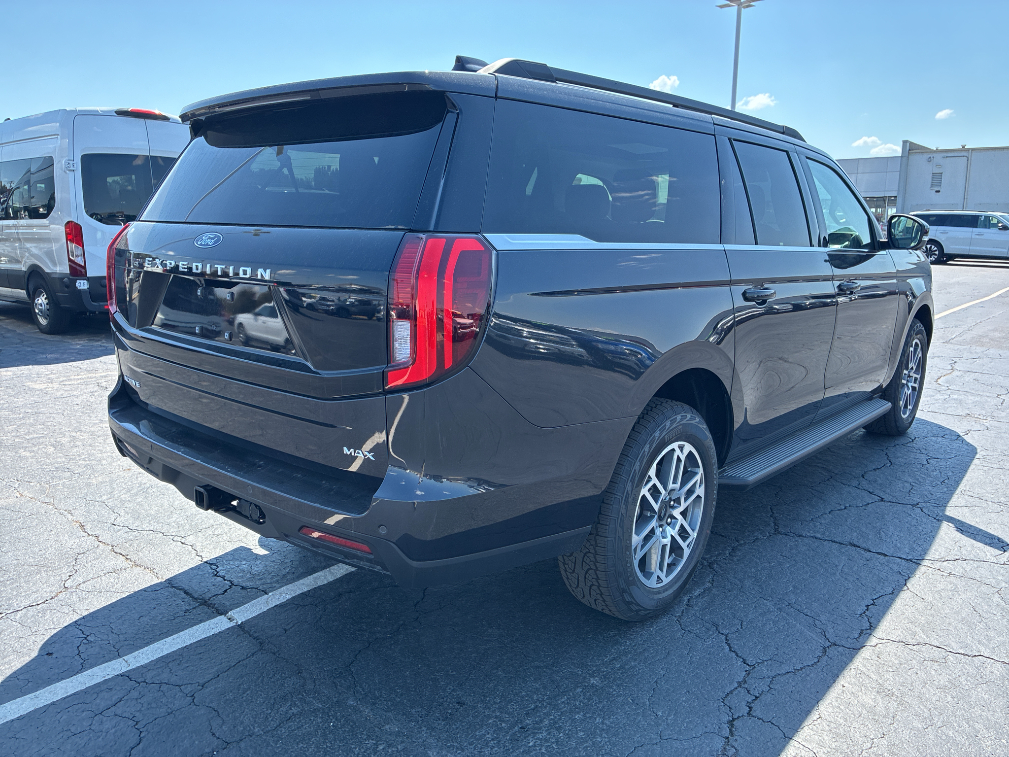 2026 Ford Expedition MAX Active photo 5