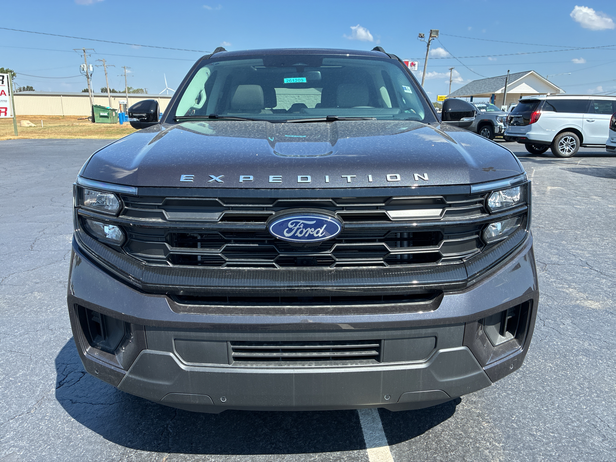 2026 Ford Expedition MAX Active photo 2