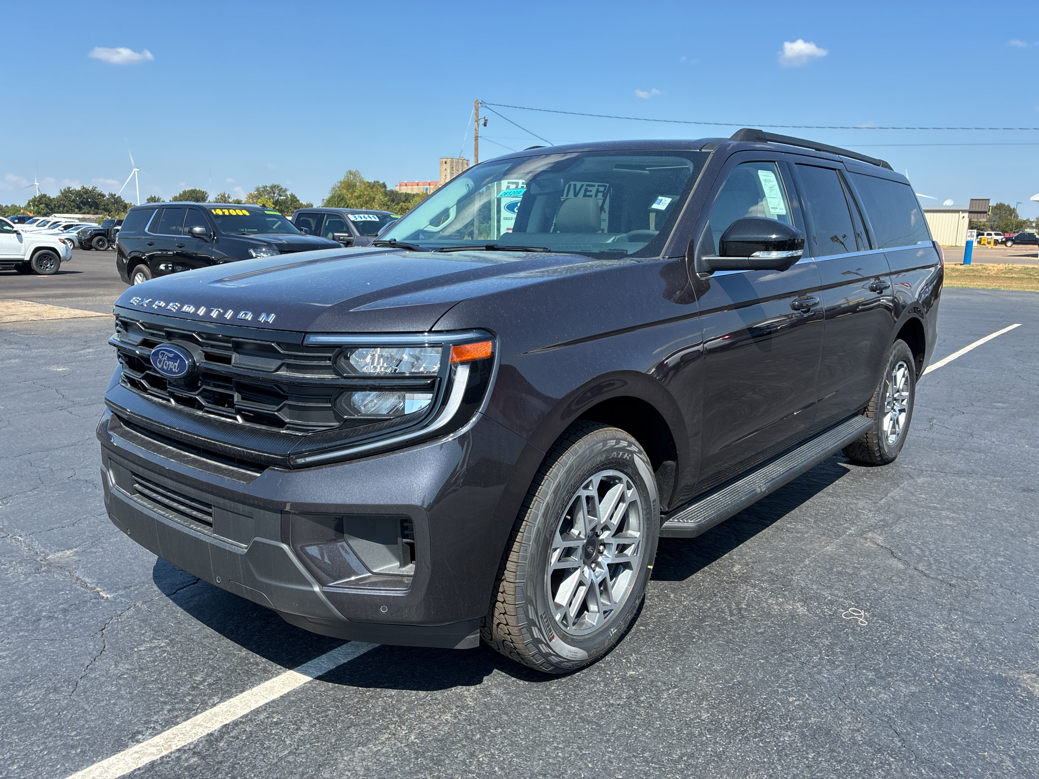 2026 Ford Expedition MAX Active photo 1