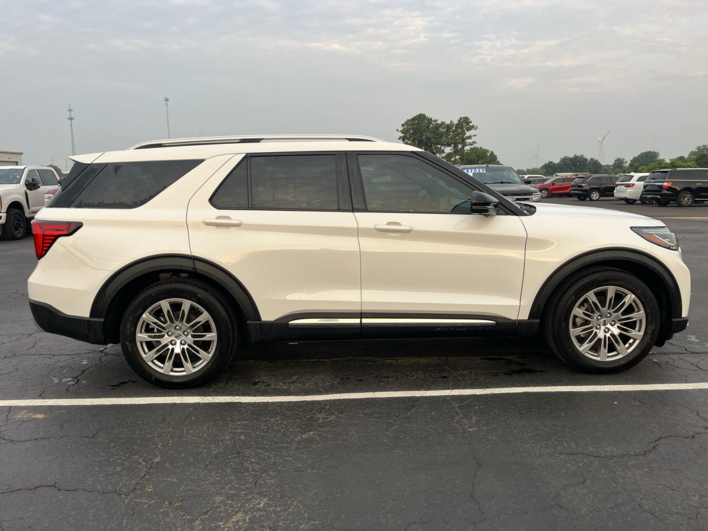 2026 Ford Explorer Platinum photo 4
