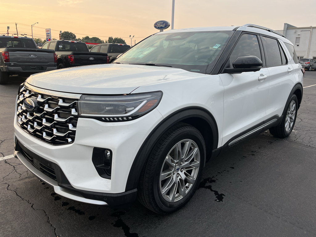 2026 Ford Explorer Platinum photo 1