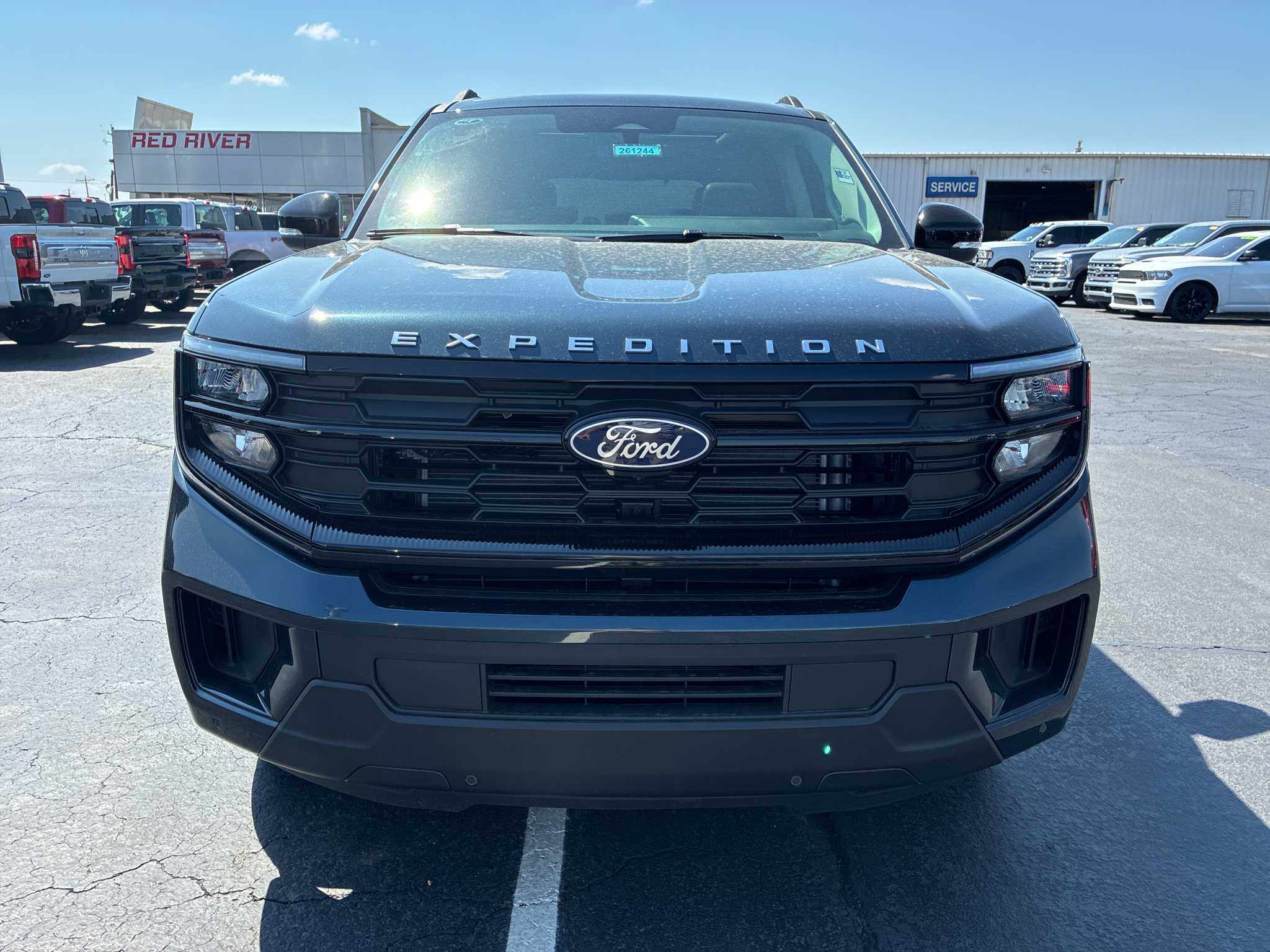 2026 Ford Expedition Active photo 2