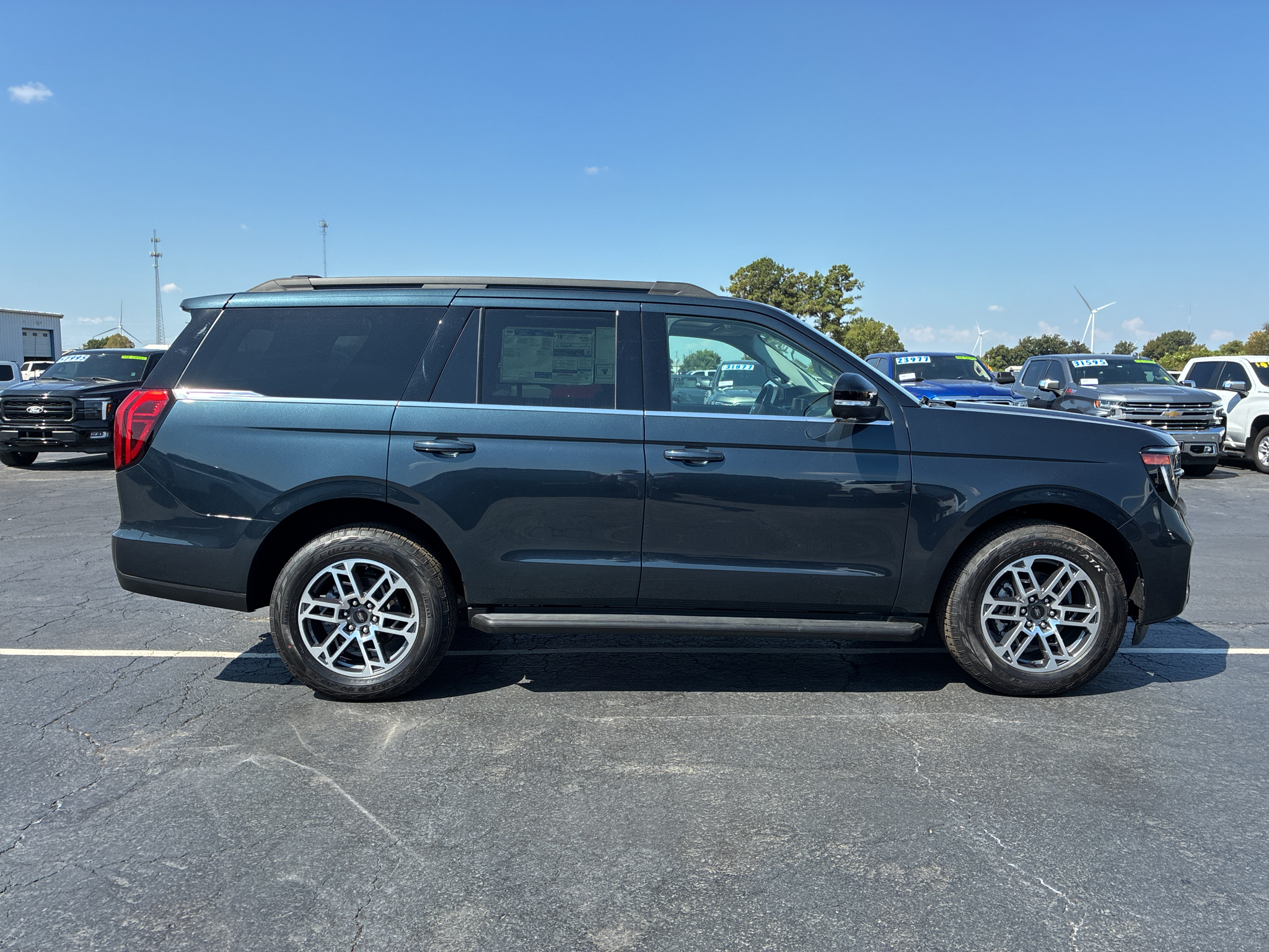2026 Ford Expedition Active photo 4