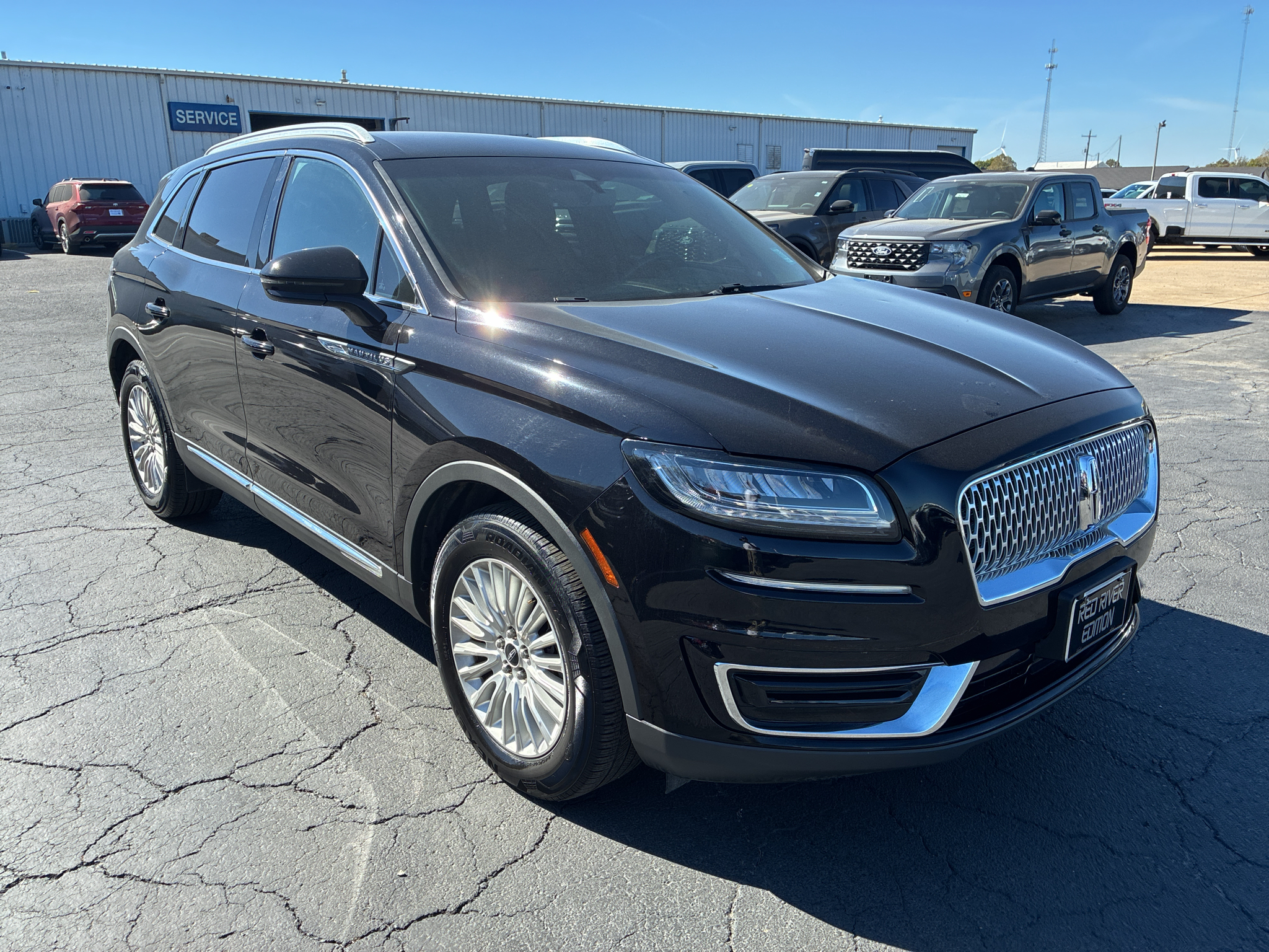 2019 Lincoln Nautilus Standard photo 3