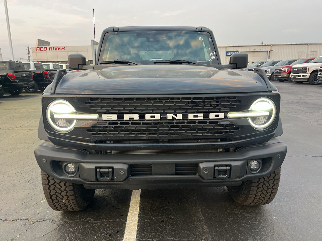 2026 Ford Bronco Badlands photo 2