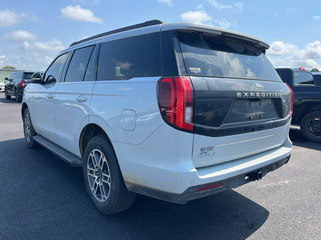 2025 Ford Expedition Active photo 4