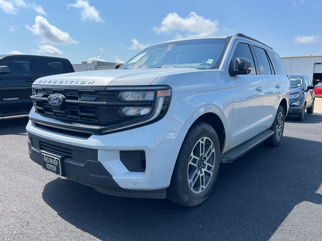 2025 Ford Expedition Active photo 1