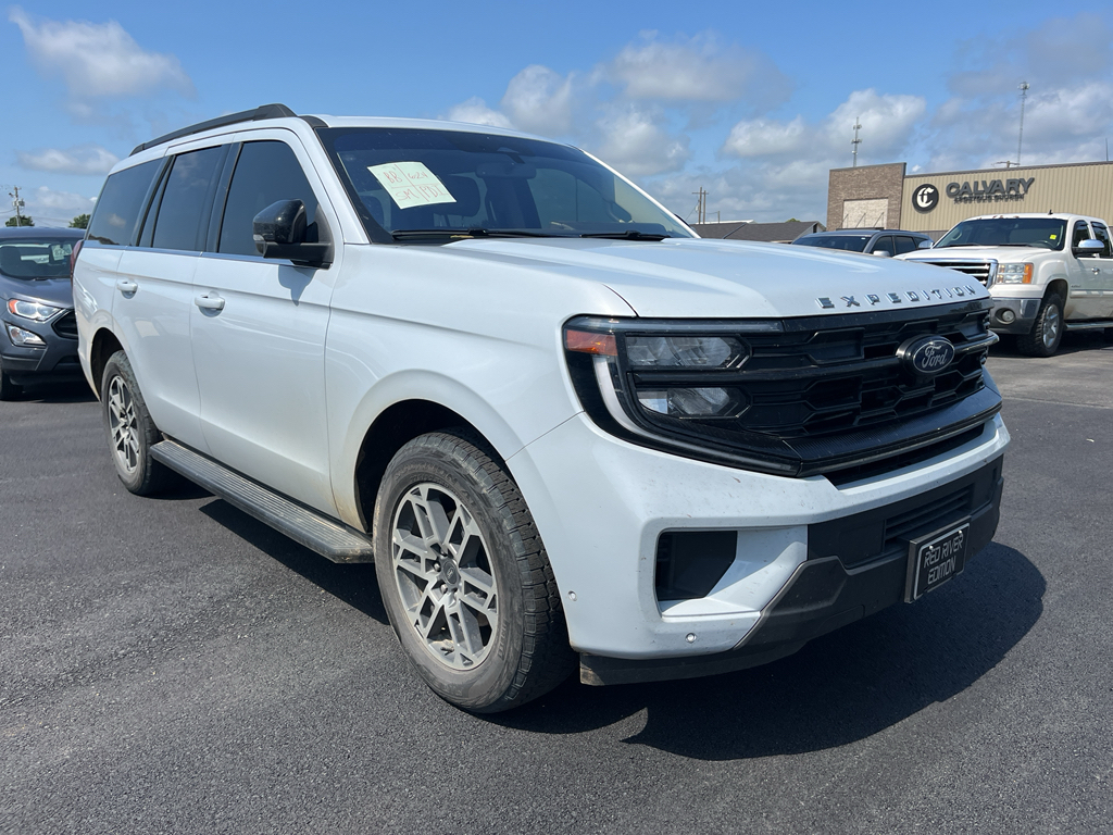 2025 Ford Expedition Active photo 2