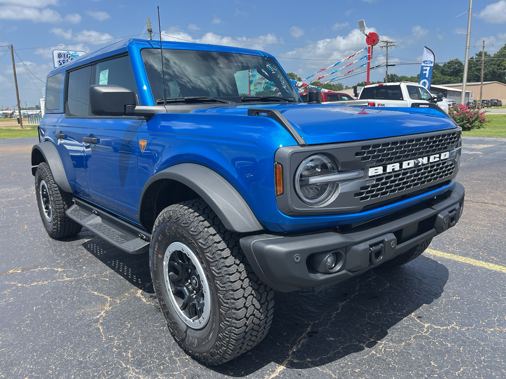 2026 Ford Bronco Badlands photo 3