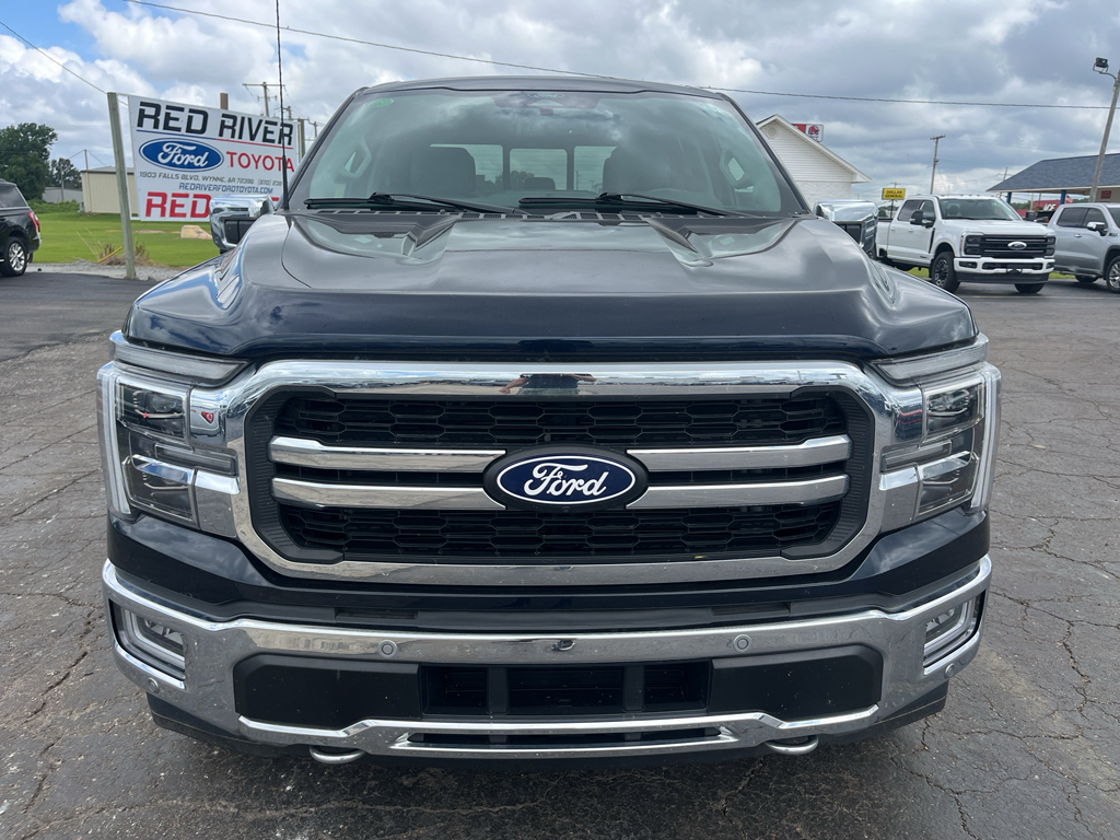 2024 Ford F-150 LARIAT photo 2