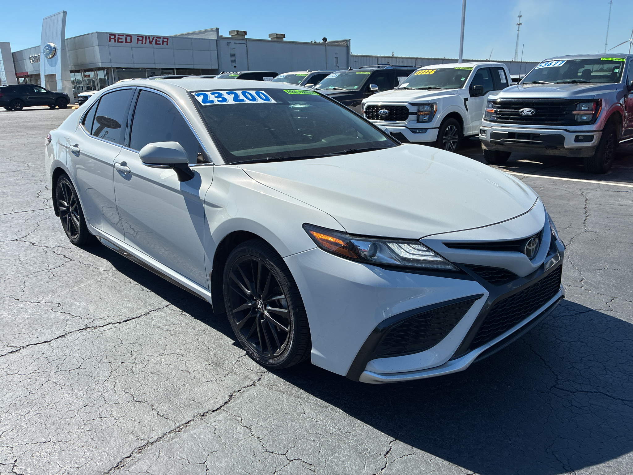2023 Toyota Camry XSE photo 3
