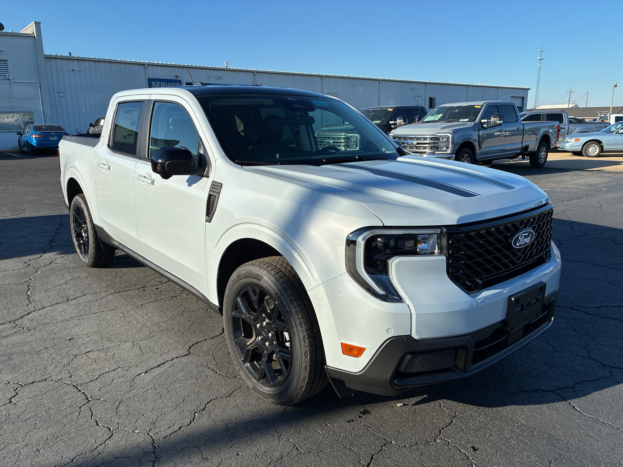 2026 Ford Maverick LARIAT photo 3