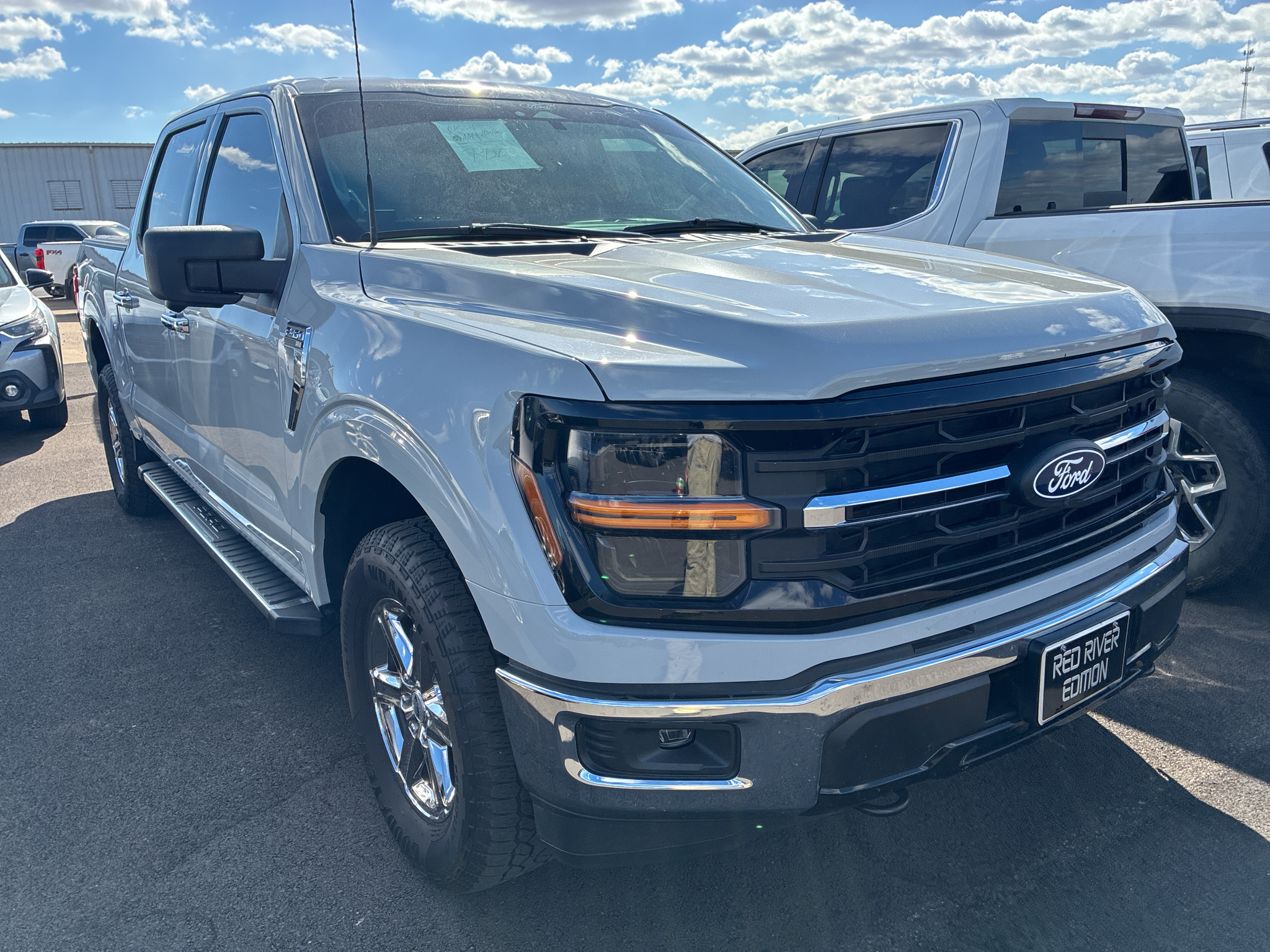 2024 Ford F-150 XLT photo 2