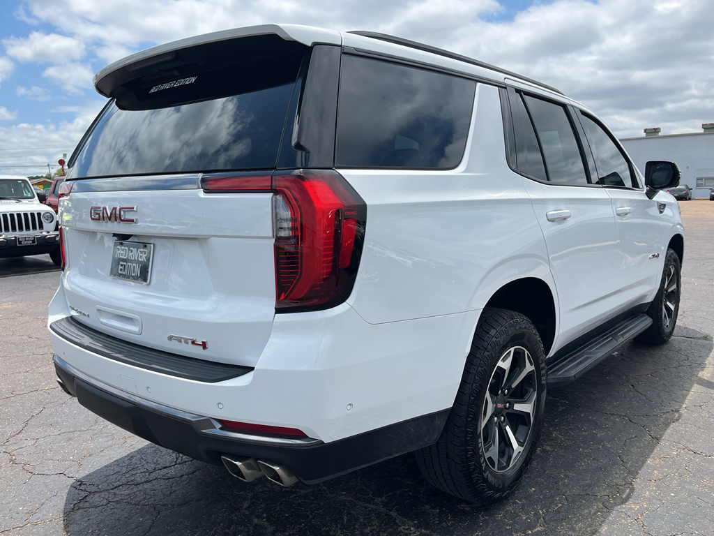 2026 GMC Yukon AT4 photo 5