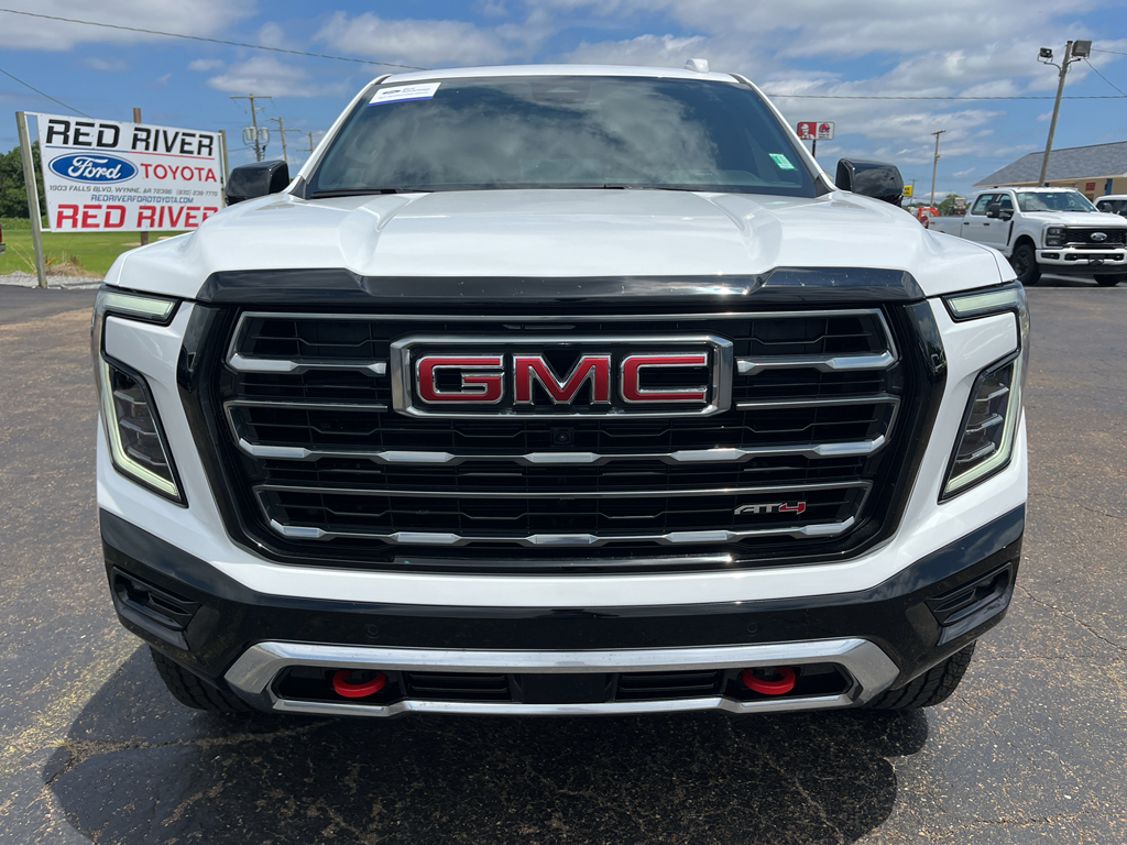 2026 GMC Yukon AT4 photo 2