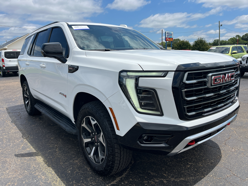 2026 GMC Yukon AT4 photo 3