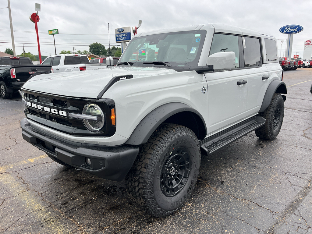 2026 Ford Bronco Outer Banks 4x4's photo