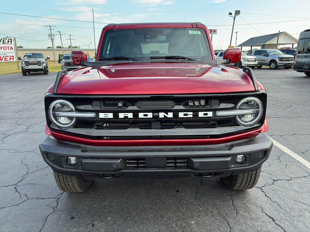 2026 Ford Bronco Outer Banks photo 4