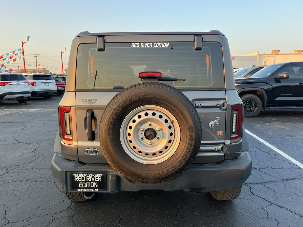 2022 Ford Bronco photo 6