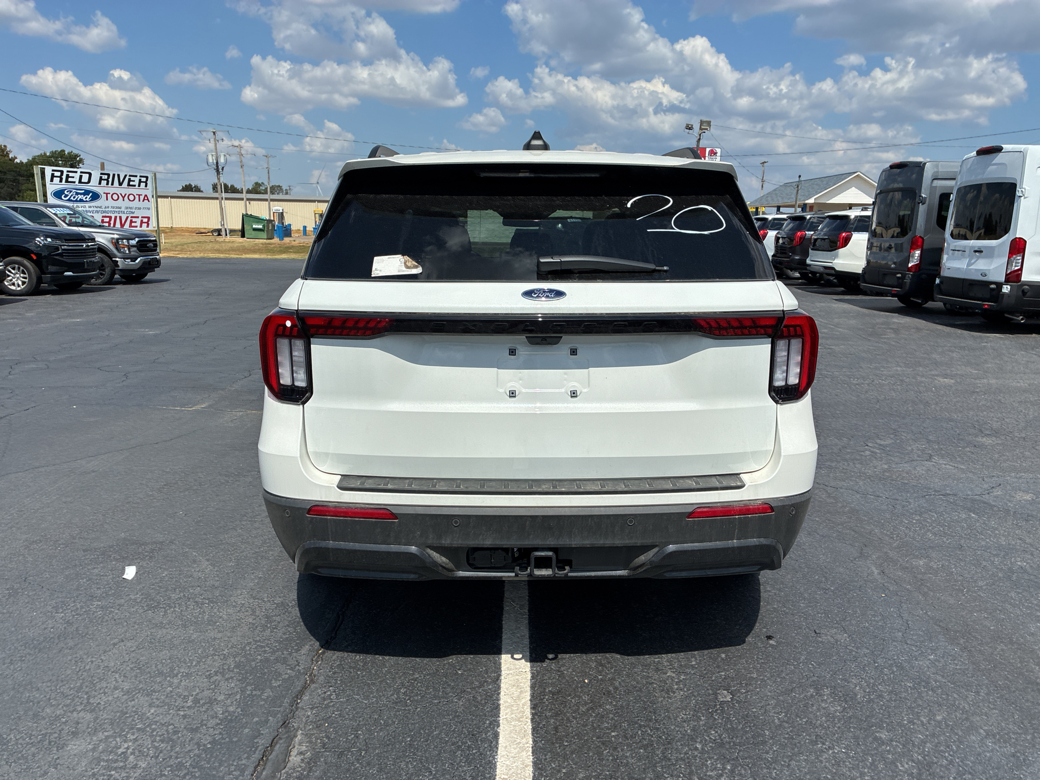 2026 Ford Explorer ST-Line photo 6