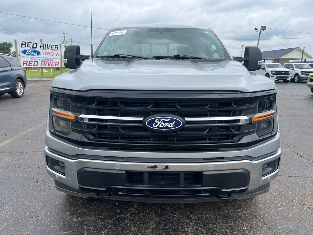2024 Ford F-150 XLT photo 2