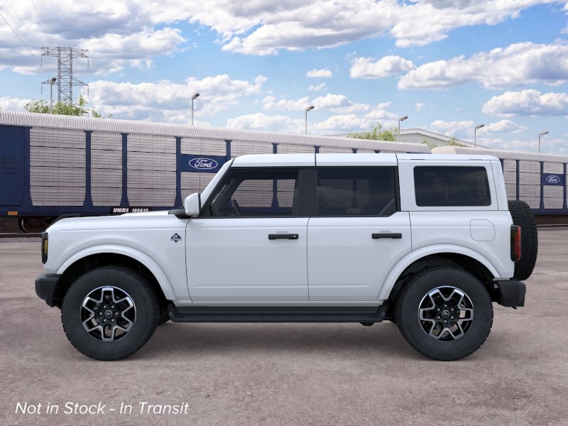 2026 Ford Bronco Outer Banks photo 3