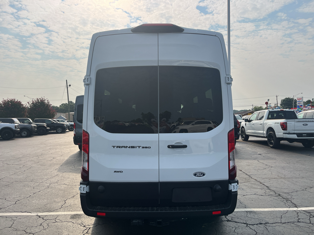 2026 Ford Transit Wagon XL photo 6