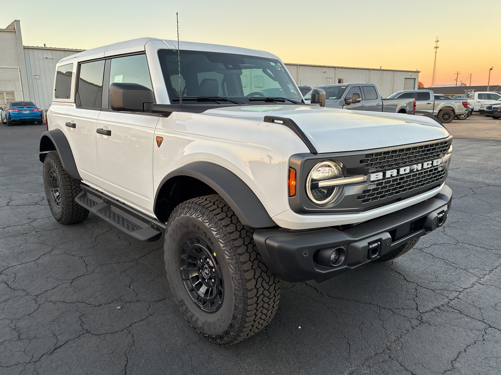 2026 Ford Bronco Badlands photo 3