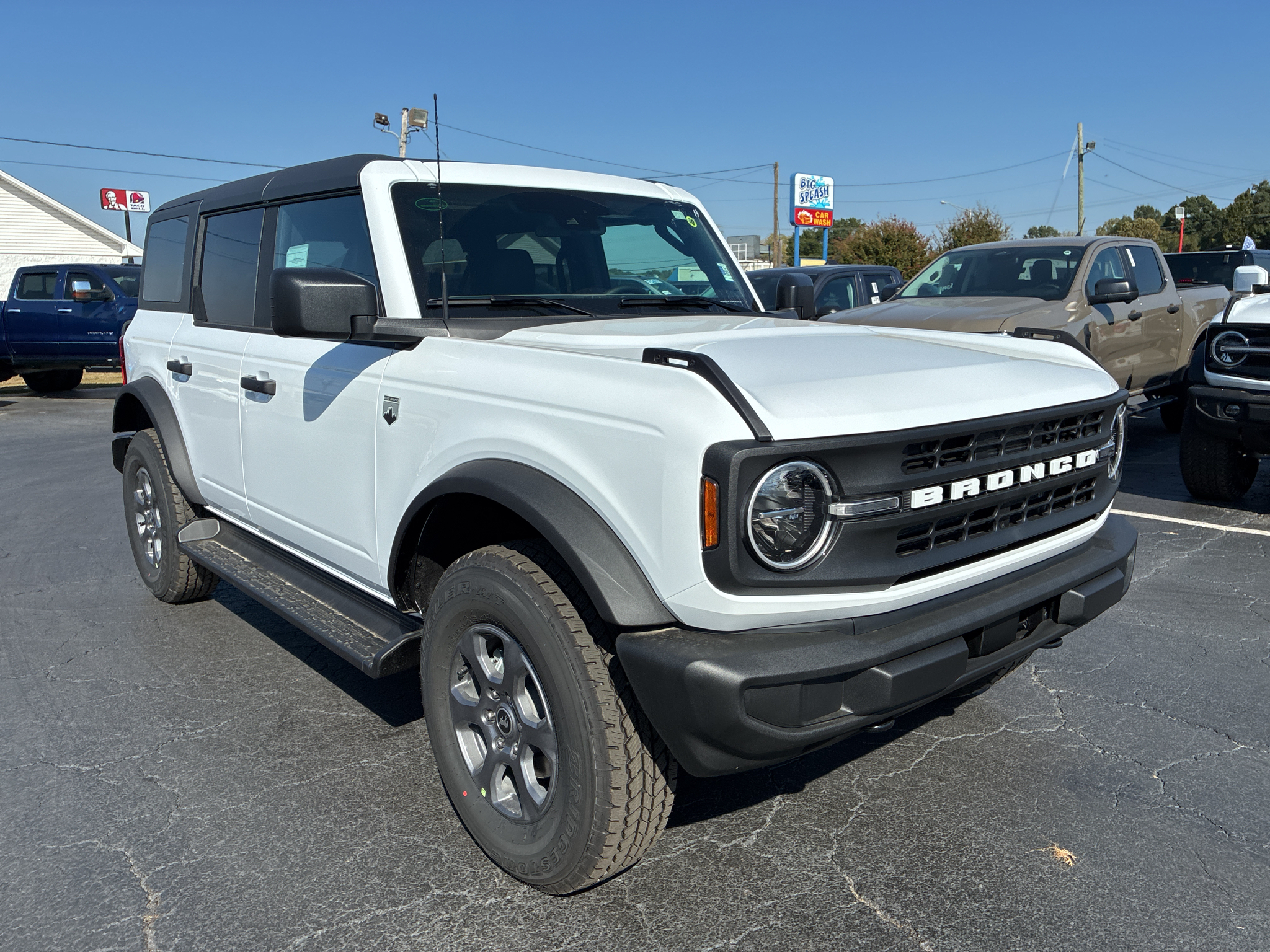 2026 Ford Bronco Big Bend photo 3