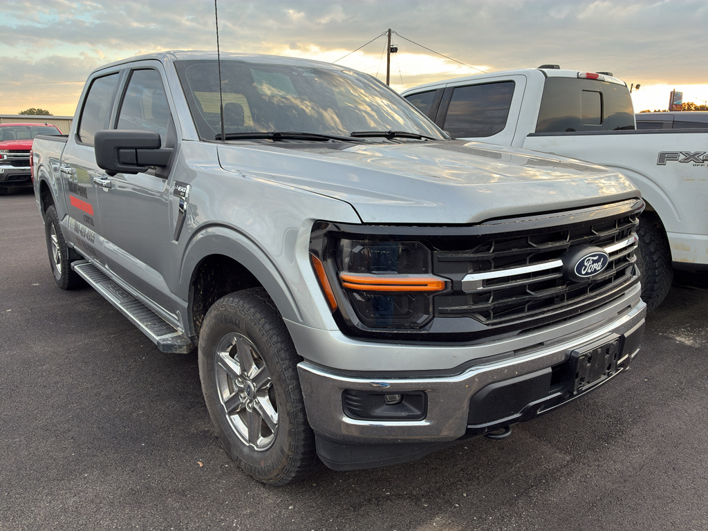 2024 Ford F-150 XLT photo 2