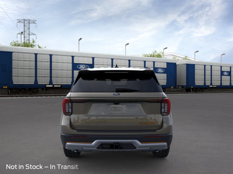 2026 Ford Explorer Tremor photo 5