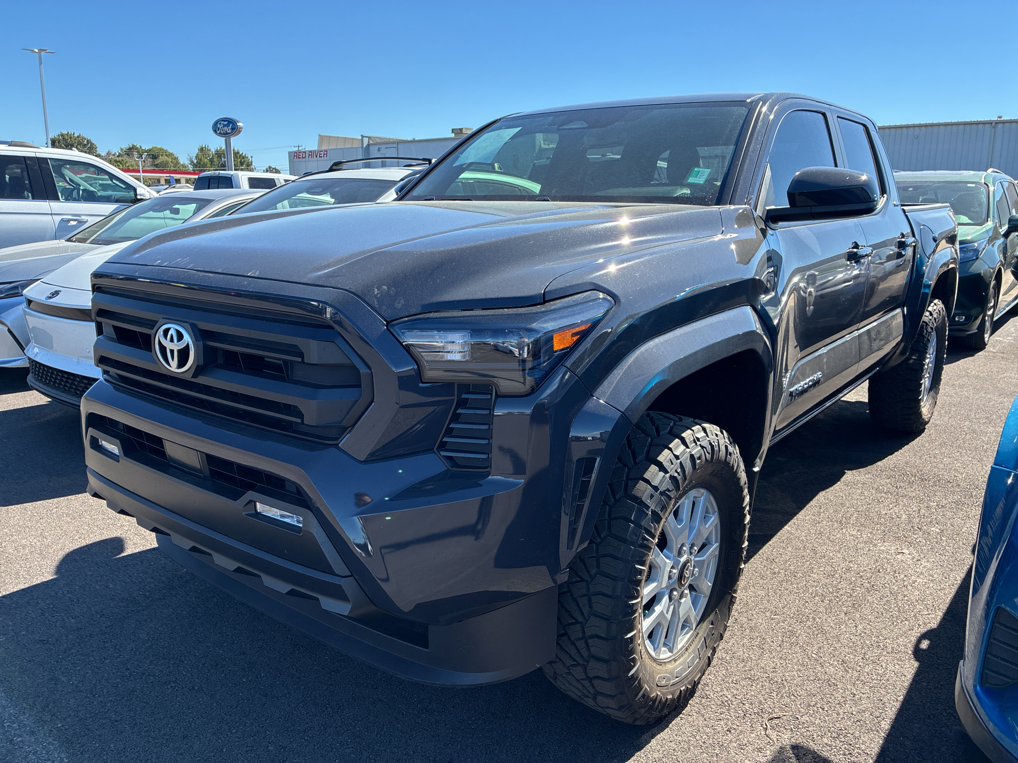 2024 Toyota Tacoma SR5 photo 1